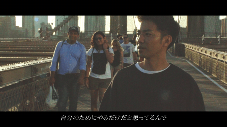 ピース綾部、英語の習得は「思っていた1,000倍ぐらい大変」 NY密着動画公開