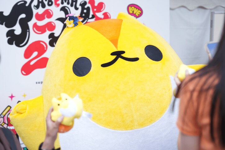 【写真・画像】渋谷の街に全11キャラクターが降臨！「ABEMAアニメ祭」キャラクターグリーティング＆シネマ上映レポート　18枚目