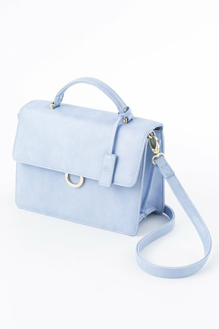 アニメ『血界戦線 & BEYOND』レオナルドとクラウスが手元に! 佐藤さきコラボのショルダーバッグとポーチが発売