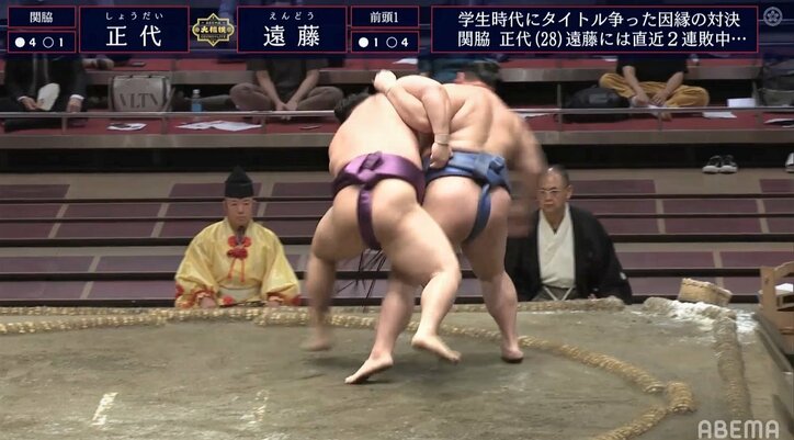 土俵際で揃って“くるり” 二転三転の攻防が「初っ切り感あった」「スローで見ると面白い」と話題