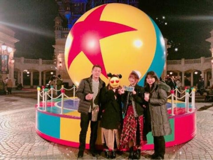 新垣里沙 ディズニーで家族4人写真を公開 幸せすぎましたっ 話題 Abema Times