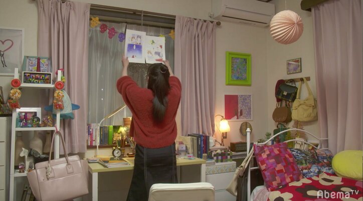 あかり（橋本環奈）が目覚めると、隣には星野（古川雄輝）の姿が…！　『1ページの恋』第2話で衝撃展開