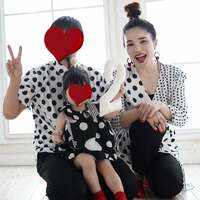 平野ノラ『バブ子2歳の記念写真①家族写真編』