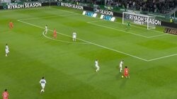 久保建英、右サイドを完全攻略「いい動き」絶品フリックで相手守備をかく乱→ドリブル突破でチャンスメイクの瞬間「一気に前進したな」