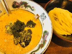 薬丸裕英、“珍しいつけ麺”を紹介「これは旨い!!!」