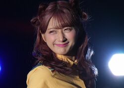 22キロ減で話題のしなこ、とびきり笑顔に「いつもと雰囲気が違う」「めちゃかわ」ファン歓喜