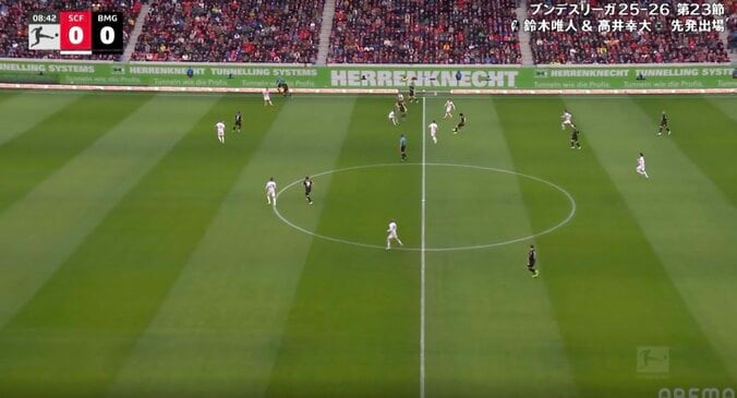 「カッコよすぎ！」高井幸大、美しすぎる“ワンタッチロングフィード”炸裂「めっちゃ見えてる」足元にピタリ…高精度ダイレクトパス 2枚目