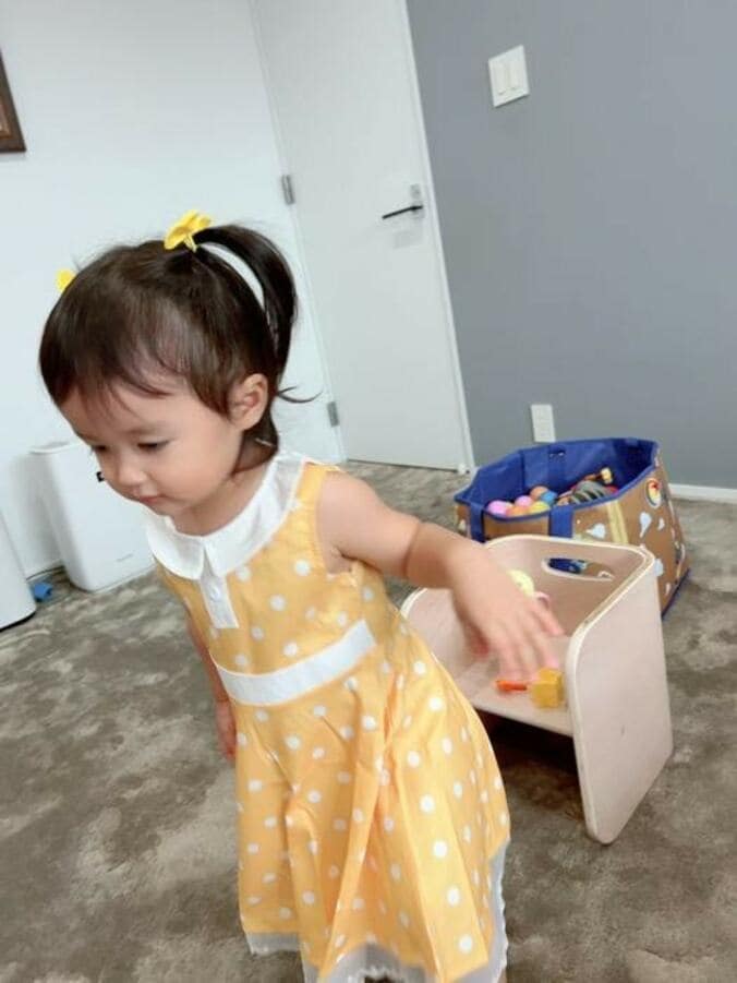  アレク、娘について少しだけ困っていること「癒されるなー」  1枚目