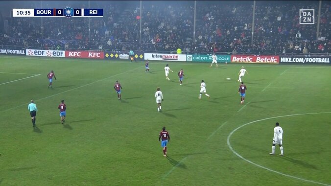 【映像】関根→中村→伊東、相手をいなすトライアングルパス