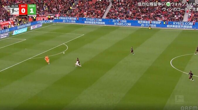 【写真・画像】「エグすぎん？」町野修斗、美しすぎる“超ロングスロー”炸裂「飛びすぎやろ」「すげえな」相手DFが混乱→驚異のボール軌道…スタジアム騒然　1枚目