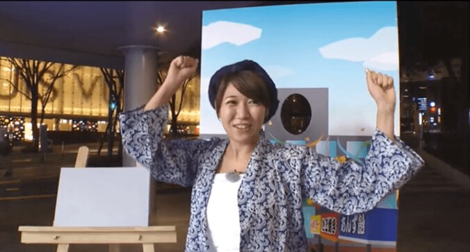 美人気象予報士が上半身にさらし巻き、〇〇風コスプレを披露 1枚目