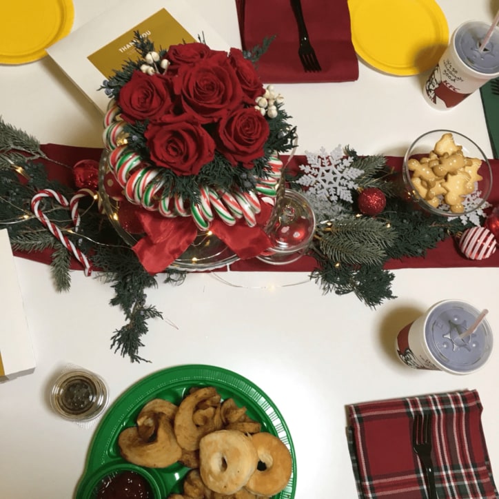 ぺこ、りゅうちぇる&リンクくん&“だいすきなお姉さま方”とちょっぴり早めのクリスマスパーティー