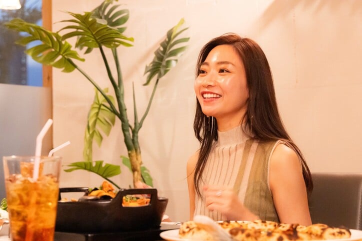 「不倫されたの」33歳バツイチの美人広報、婚活相手から離婚理由を質問され…衝撃告白