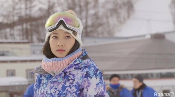 平祐奈＆武田玲奈＆岡本夏美がかわいすぎるスノボウェア姿を披露