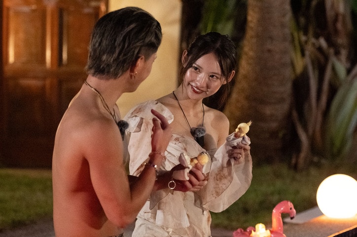 【写真・画像】スタイル抜群のNo.1モテ美女、夜のプールデートで女の顔に「好きなのかもしれない」　2枚目