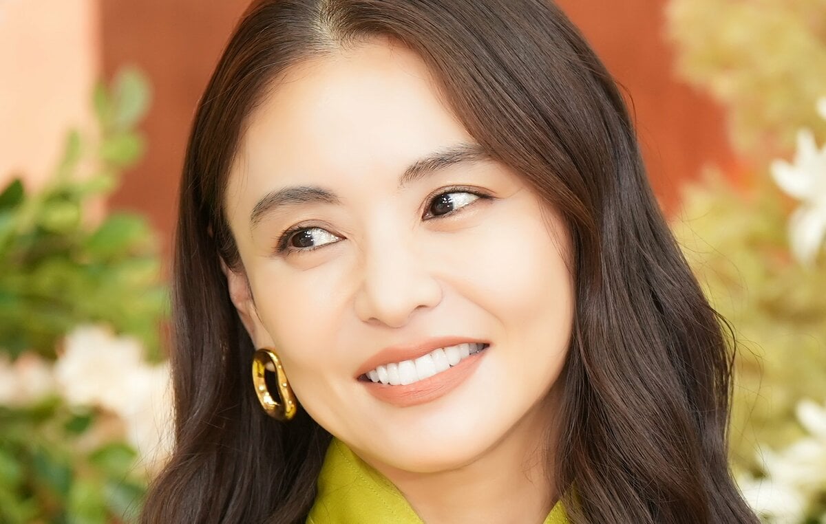 滝沢眞規子さんご愛用　A global ホルスアイ これはモテ！」3児の母・滝沢眞規子、人気ボーイズグループの“推しメン