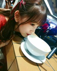 乃木坂46堀未央奈の“口付けショット”にファン悶絶「最高に可愛い」「大好きだよ～」