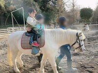 川崎希『初の乗馬♡』