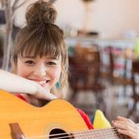 『懐かしい写真が出てきた
#高校生の時の写真
#13歳差
#かわいいけど
#笑ってるのか困っ...』