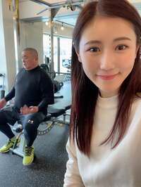 西野未姫『夫婦で筋トレ』