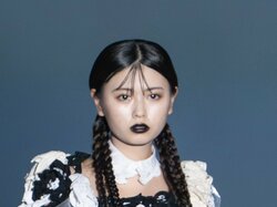 “おひなさま”長浜広奈、新潟TGCステージ登場に大歓声！ほっそり美ウエストに視線集中「存在感エグい」「かわいい〜」