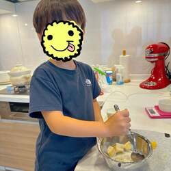  小倉優子、三男と一緒にスイーツ作り「興味を持ち始めたようで、嬉しい」 