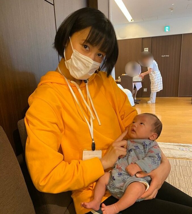 K-1・卜部弘嵩選手、平均の倍の速度で大きくなっている息子「元気に育ってます！」 1枚目