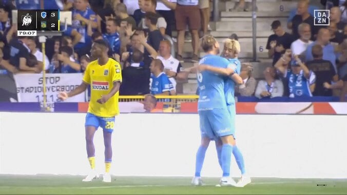 【写真・画像】W杯日本代表・伊東純也のクロスを“神トラップ” 日本人コンビで“絶妙アシスト”「両翼えぐい」ゲンク初勝利に大きな一撃　1枚目