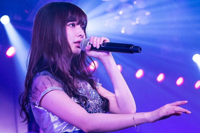 AKB48「今までで一番ハードな劇場公演」がスタート　向井地美音は東スポ記者の質問に「ブルマで滝行」を公約 25枚目