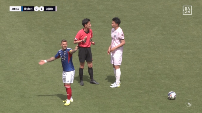 横浜FMのクルークスも判定に不満