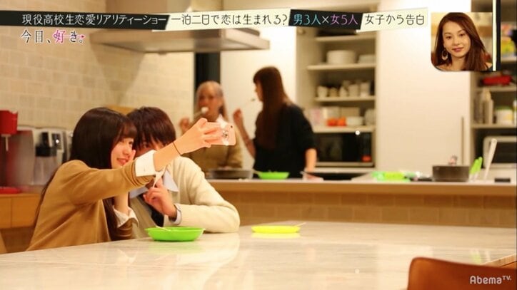 高級別荘で過ごす夜、高校生たちの恋が動き出す　恋愛リアリティショー『今日、好きになりました』第2話