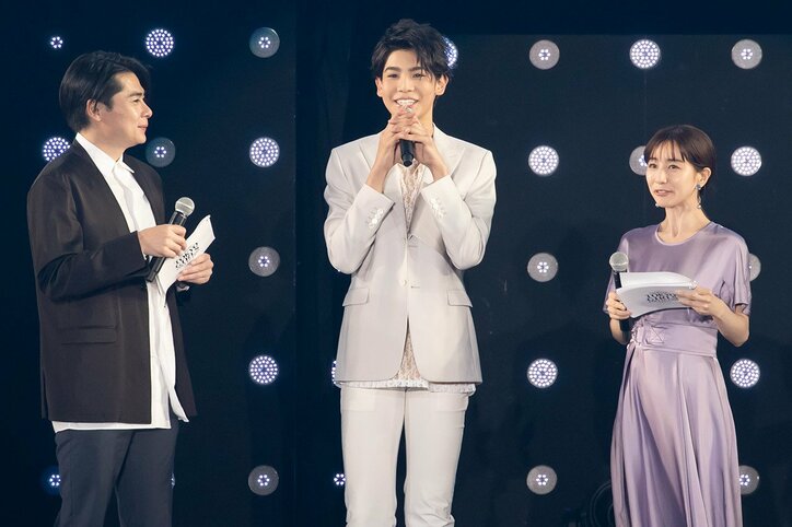 Snow Manラウール、“グロス塗った”艶やか唇を田中みな実が絶賛「釘付けですよ」