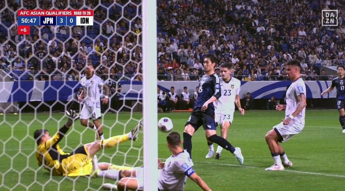  サッカー日本代表 トレーニングトップ 2XL早い者勝ち！ 今日はサッカー簡単な日」鎌田大地、相手翻弄の軽々4タッチ→超脱力