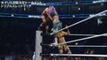「どうなったらそうなるの」39歳ベテラン女子レスラーの超絶カウンターが炸裂 空中で身体反転…トップロープから沈めた圧巻映像