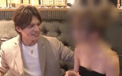 谷間あらわな女性客に過激なボディタッチ…人気俳優・山本裕典の接客に“厳重注意” 「そんな仕事の仕方はダメ」