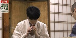 姉弟子が「フフフ」と見守る藤井聡太竜王のおやつタイム ファンも一緒に「ちゅー太かわいい」／将棋・名人戦七番勝負第2局