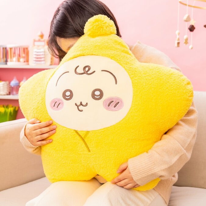 A賞：星に包まれたうさぎのBIGクッション2