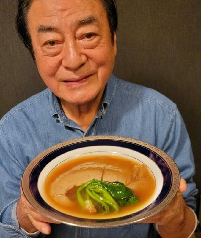  高橋英樹、帰宅後に妻が作ってくれたご馳走を堪能「凄い」「愛情一杯」の声  1枚目