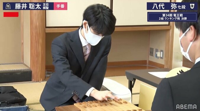 藤井聡太王位・棋聖、史上初5期連続優勝！公式戦連勝「19」で約6カ月間負け知らず 初の竜王挑戦に前進 1枚目