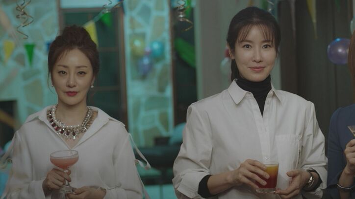 富裕層しか住めない高級住宅街・SKYキャッスル…セレブたちが繰り広げる大ヒットドラマ『SKYキャッスル~上流階級の妻たち~』