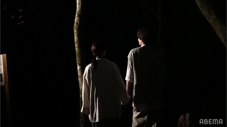 白洲迅「足元危ないから」妻・堀田茜と初の手繋ぎ！親密な空気に「絶対好きになる」スタジオ興奮『私たち結婚しました』第4話