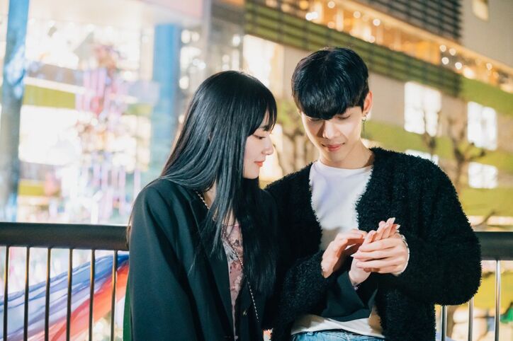 飯豊まりえ「本当に辛い」「もう嫌だ」脱落した永井愛実と韓国男子のラストデート、涙の別れに思い溢れる『花束オオカミ』第7話