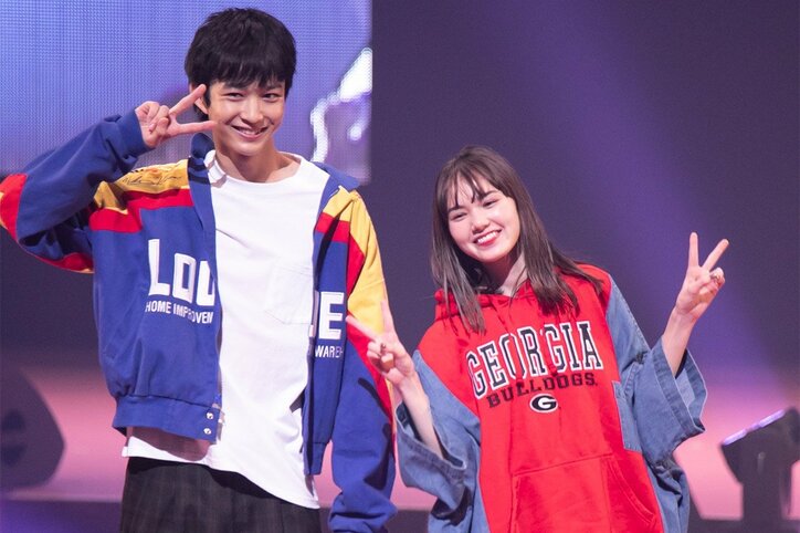 竹内涼真＆浜辺美波、新田真剣佑のサプライズ登場に大歓声！ -Seventeen 夏の学園祭2018【画像集】