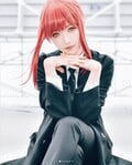 「完璧！」「クールでカワイイ」コスプレイヤー・Ely、「チェンソーマン」マキマに扮した美麗ショットが話題に