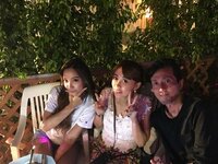 ざわちん『夜のプールでのパーティ』