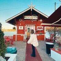 元乃木坂46川後陽菜、フィンランド・ヘルシンキのカフェへ「味も景色も最高でした」