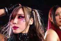 「ハグしたら骨折れそう」人気日本人女子レスラーの彫刻のような分厚い“美ボディ”