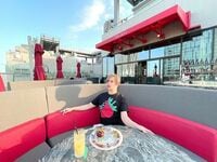 整形男子アレン、念願の店で食事をするも合計金額に驚愕