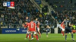 スタジアム騒然！「身体能力エグい」「覚醒した」ジャガー・浅野拓磨が1試合2発目の豪快オーバーヘッドを放つ瞬間 完璧なタイミングで強烈な一撃