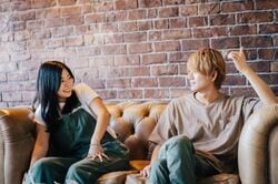 「エザキといるの楽しい」モモカと急接近！悩むエザキ、りのへの気持ちは？最後にライブに誘ったのはまさかの…『虹オオカミ』第5話